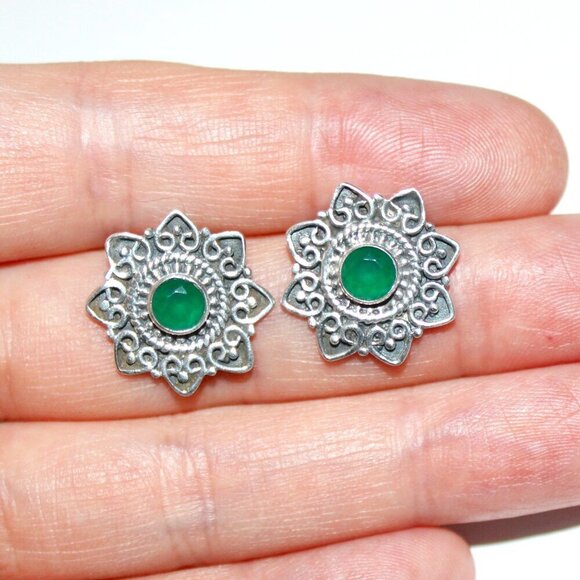 Sterling Silver Green Glass Bali Styled Earrings - Picture 5 of 5
